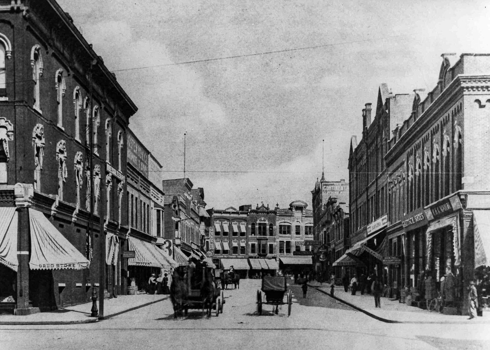 300 block of Pearl Street, 1900